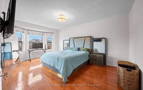 7147 Harding Crescent, Mississauga, ON - Indoor Photo Showing Bedroom