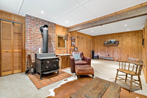 Salle familiale - 177 Rue Cachée, Mont-Tremblant, QC 