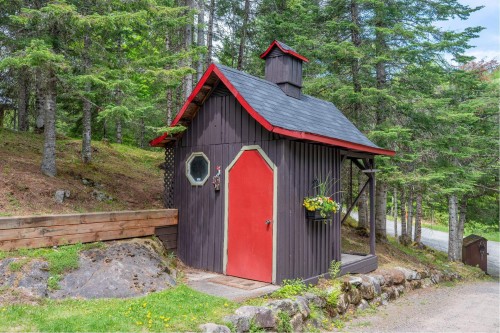 Remise - 177 Rue Cachée, Mont-Tremblant, QC 
