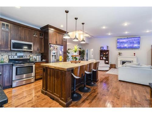 11 Mitchell Wayne, Fredericton, NB 