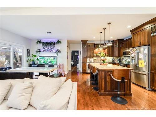 11 Mitchell Wayne, Fredericton, NB 