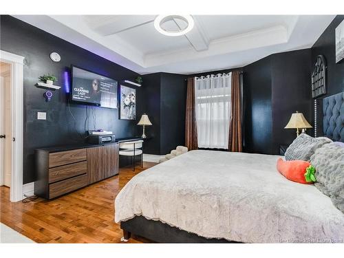 11 Mitchell Wayne, Fredericton, NB 