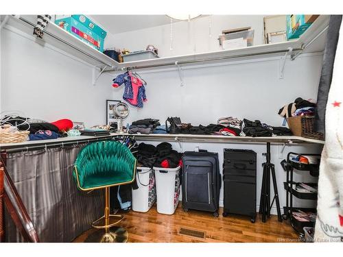 11 Mitchell Wayne, Fredericton, NB 