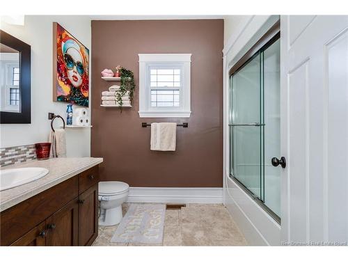 11 Mitchell Wayne, Fredericton, NB 