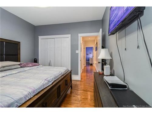 11 Mitchell Wayne, Fredericton, NB 