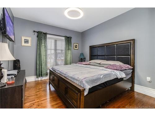 11 Mitchell Wayne, Fredericton, NB 