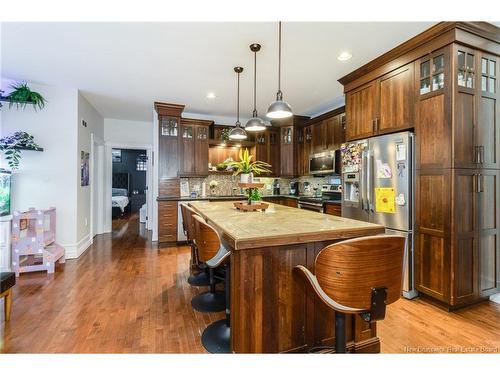 11 Mitchell Wayne, Fredericton, NB 