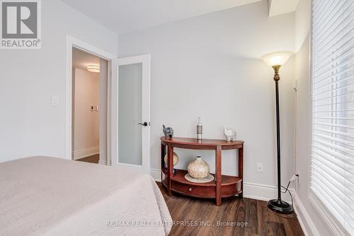 1842 Pagehurst Avenue, Mississauga, ON - Indoor Photo Showing Bedroom