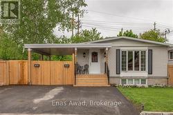 1 - 356 SHAKESPEARE STREET Ottawa, ON K1L 5L9