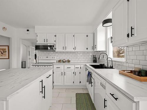 3 Scotsburn Avenue, Dartmouth, NS 