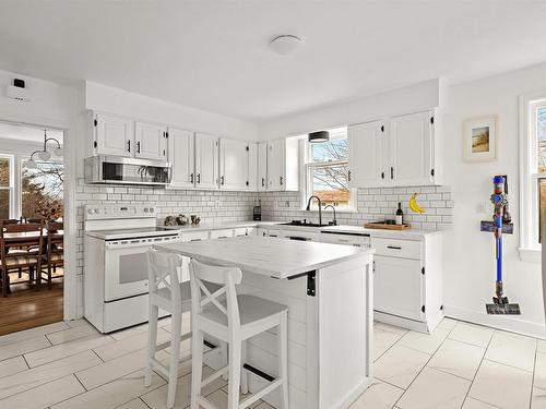 3 Scotsburn Avenue, Dartmouth, NS 