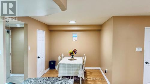402 - 7601 Bathurst Street, Vaughan, ON - Indoor