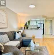 402 - 7601 BATHURST STREET Vaughan, ON L4J 4H5