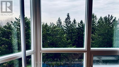 402 - 7601 Bathurst Street, Vaughan, ON - Indoor Photo Showing Other Room