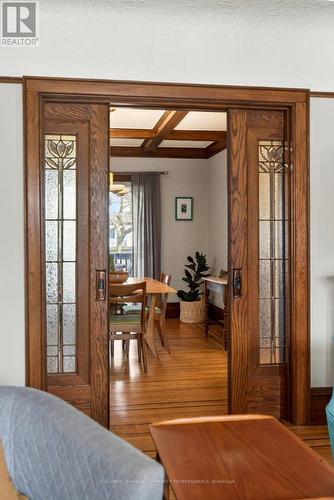 93 Houghton Avenue S, Hamilton, ON - Indoor