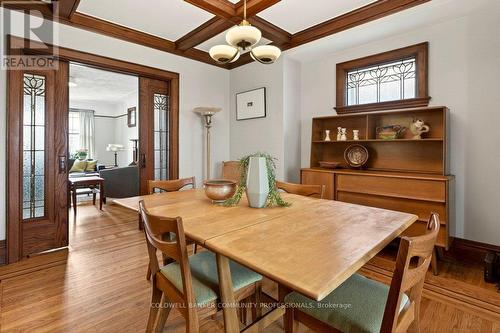 93 Houghton Avenue S, Hamilton, ON - Indoor Photo Showing Dining Room