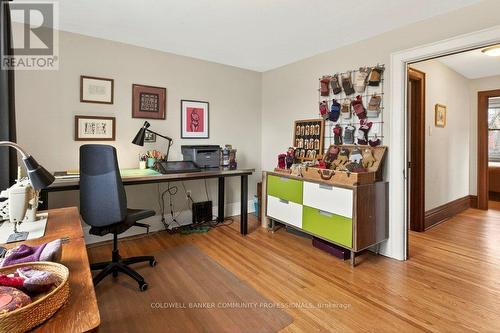 93 Houghton Avenue S, Hamilton, ON - Indoor Photo Showing Office