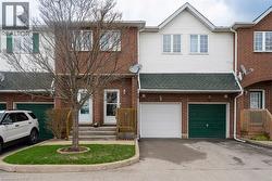 42 GREEN VALLEY Drive Unit# 55  Kitchener, ON N2P 2J7