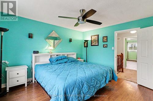 41 Hunterswood Crescent, Ottawa, ON - Indoor Photo Showing Bedroom