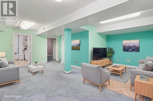 41 Hunterswood Crescent, Ottawa, ON - Indoor Photo Showing Living Room