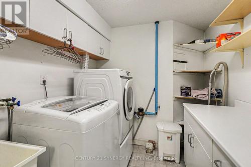 41 Hunterswood Crescent, Ottawa, ON - Indoor Photo Showing Laundry Room