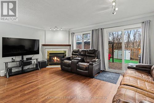 41 Hunterswood Crescent, Ottawa, ON - Indoor Photo Showing Living Room With Fireplace