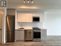1412 - 185 DEERFIELD ROAD Newmarket, ON L3Y 0G7
