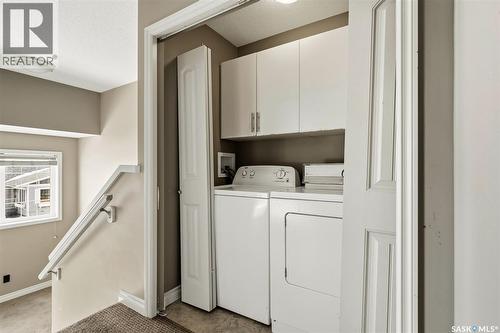 5414 Mitchinson Way, Regina, SK - Indoor Photo Showing Laundry Room