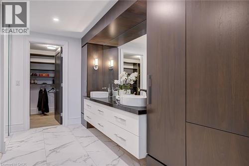 2060 Lakeshore Road Unit# 308, Burlington, ON - Indoor Photo Showing Bathroom