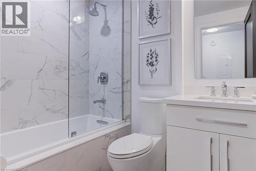 2060 Lakeshore Road Unit# 308, Burlington, ON - Indoor Photo Showing Bathroom