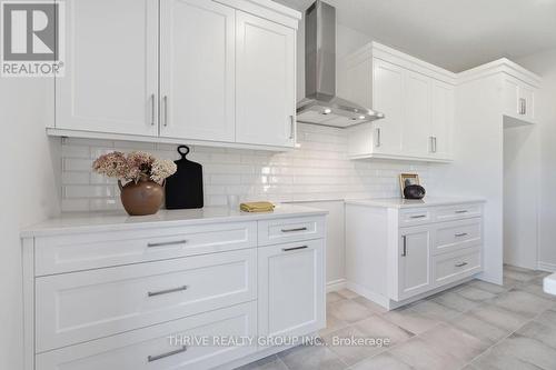 64 Basil Crescent, Middlesex Centre (Ilderton), ON - Indoor Photo Showing Kitchen
