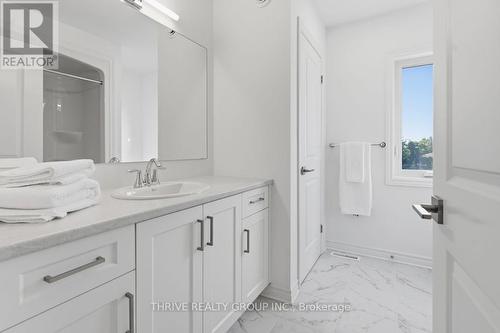 64 Basil Crescent, Middlesex Centre (Ilderton), ON - Indoor Photo Showing Bathroom