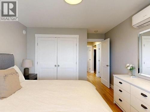 4511 Manson Ave, Powell River, BC - Indoor Photo Showing Bedroom