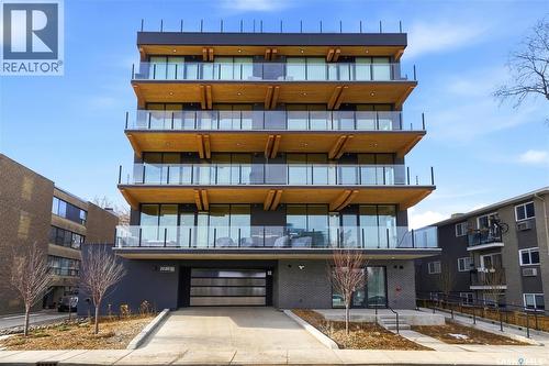 301 212 Saskatchewan Crescent, Saskatoon, SK - Outdoor With Balcony