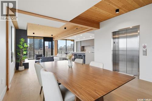 301 212 Saskatchewan Crescent, Saskatoon, SK - Indoor Photo Showing Dining Room