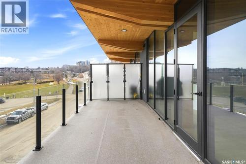301 212 Saskatchewan Crescent, Saskatoon, SK - Outdoor With Balcony With Exterior