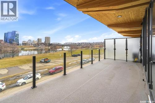 301 212 Saskatchewan Crescent, Saskatoon, SK - Outdoor With Balcony With View