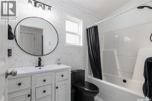 130 Marine Drive, South Lake, SK - Indoor Photo Showing Bathroom