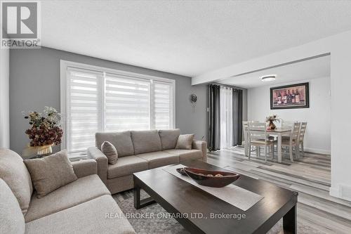 3 - 481 Beechwood Drive, Waterloo, ON - Indoor Photo Showing Living Room