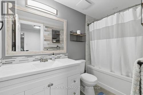 3 - 481 Beechwood Drive, Waterloo, ON - Indoor Photo Showing Bathroom