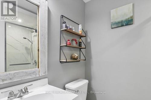 3 - 481 Beechwood Drive, Waterloo, ON - Indoor Photo Showing Bathroom