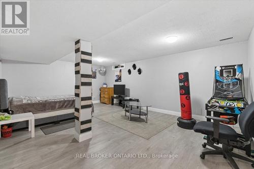 3 - 481 Beechwood Drive, Waterloo, ON - Indoor