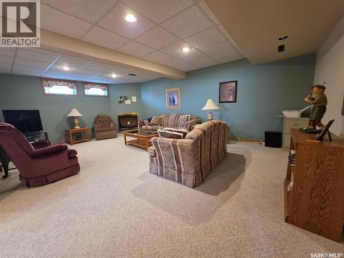 464 Macdonald Drive, Swift Current, SK - Indoor Photo Showing Basement