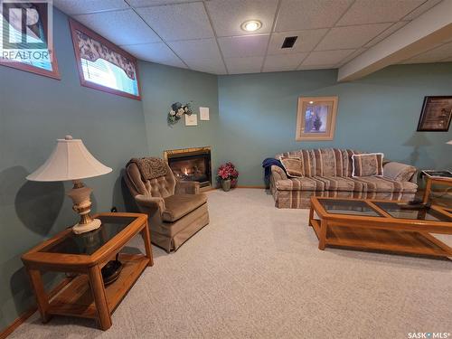 464 Macdonald Drive, Swift Current, SK - Indoor Photo Showing Basement