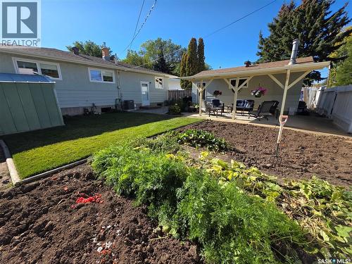 464 Macdonald Drive, Swift Current, SK - Outdoor With Deck Patio Veranda