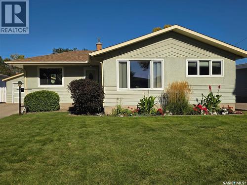 464 Macdonald Drive, Swift Current, SK - Outdoor