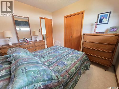 464 Macdonald Drive, Swift Current, SK - Indoor Photo Showing Bedroom