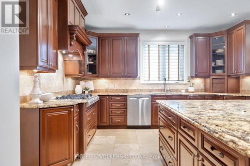453 Rahul Crescent, Ottawa, ON - Indoor Photo Showing Kitchen With Upgraded Kitchen