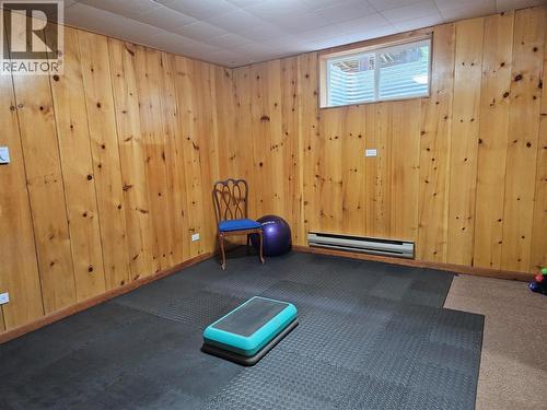 301 5Th Street Nw, Nakusp, BC - Indoor