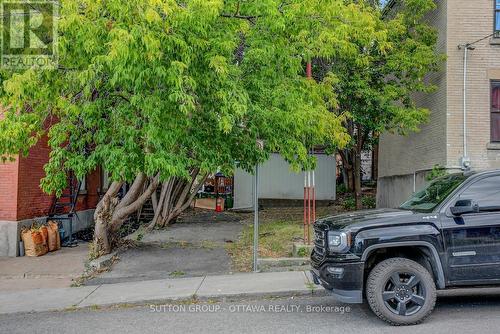 133 Eccles Street, Ottawa, ON 